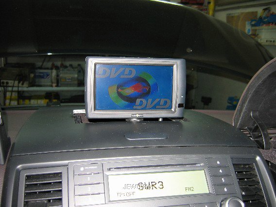 Z5_dvd_tft.JPG